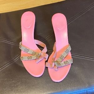 Pink Gucci Shoes